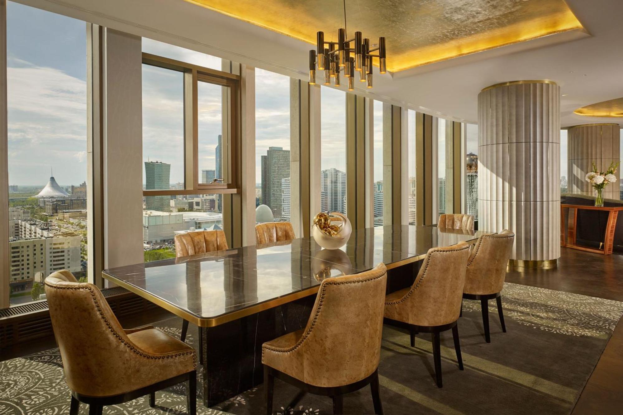 The Ritz-Carlton, Astana Hotell Exteriör bild