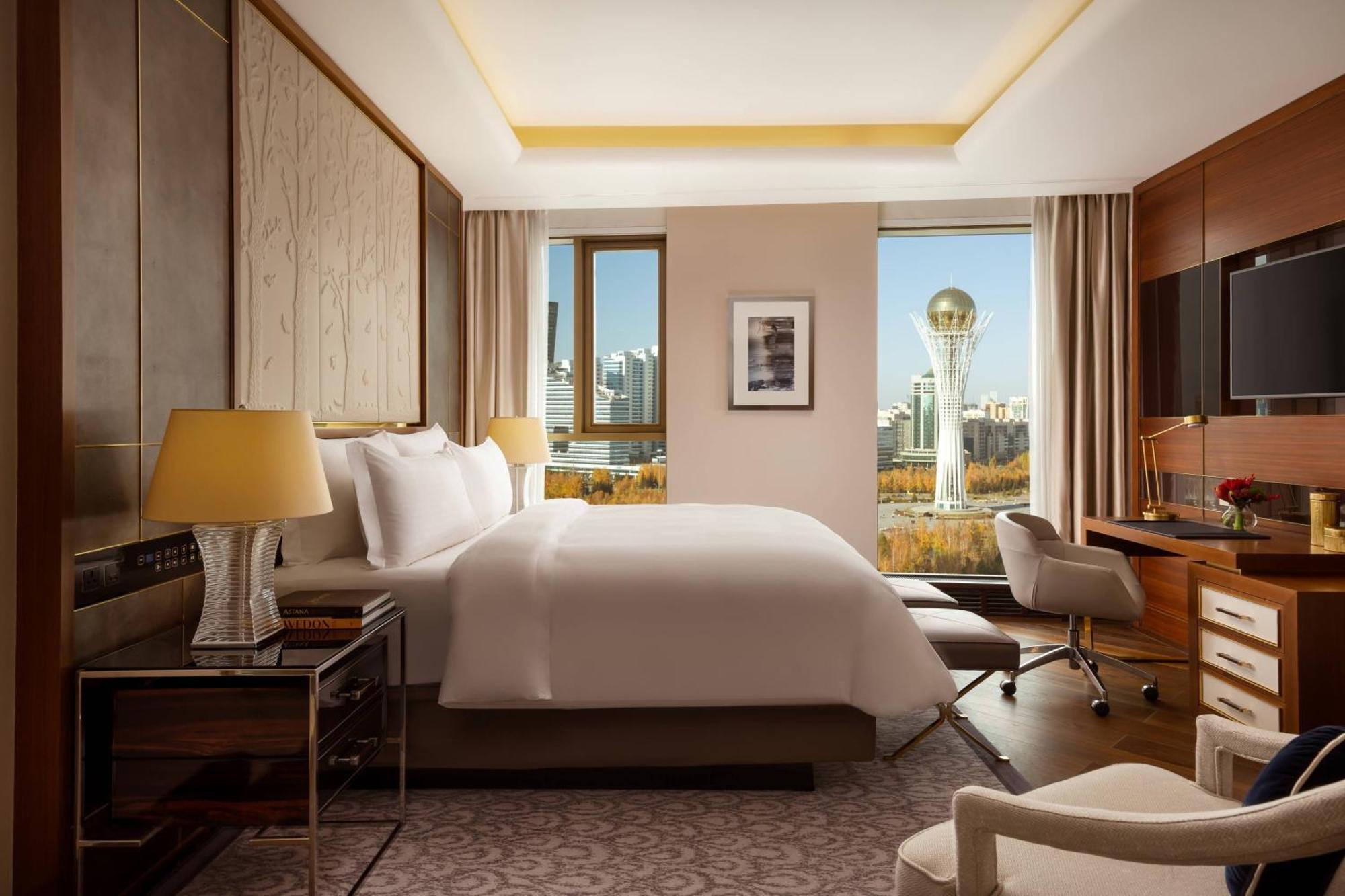 The Ritz-Carlton, Astana Hotell Exteriör bild