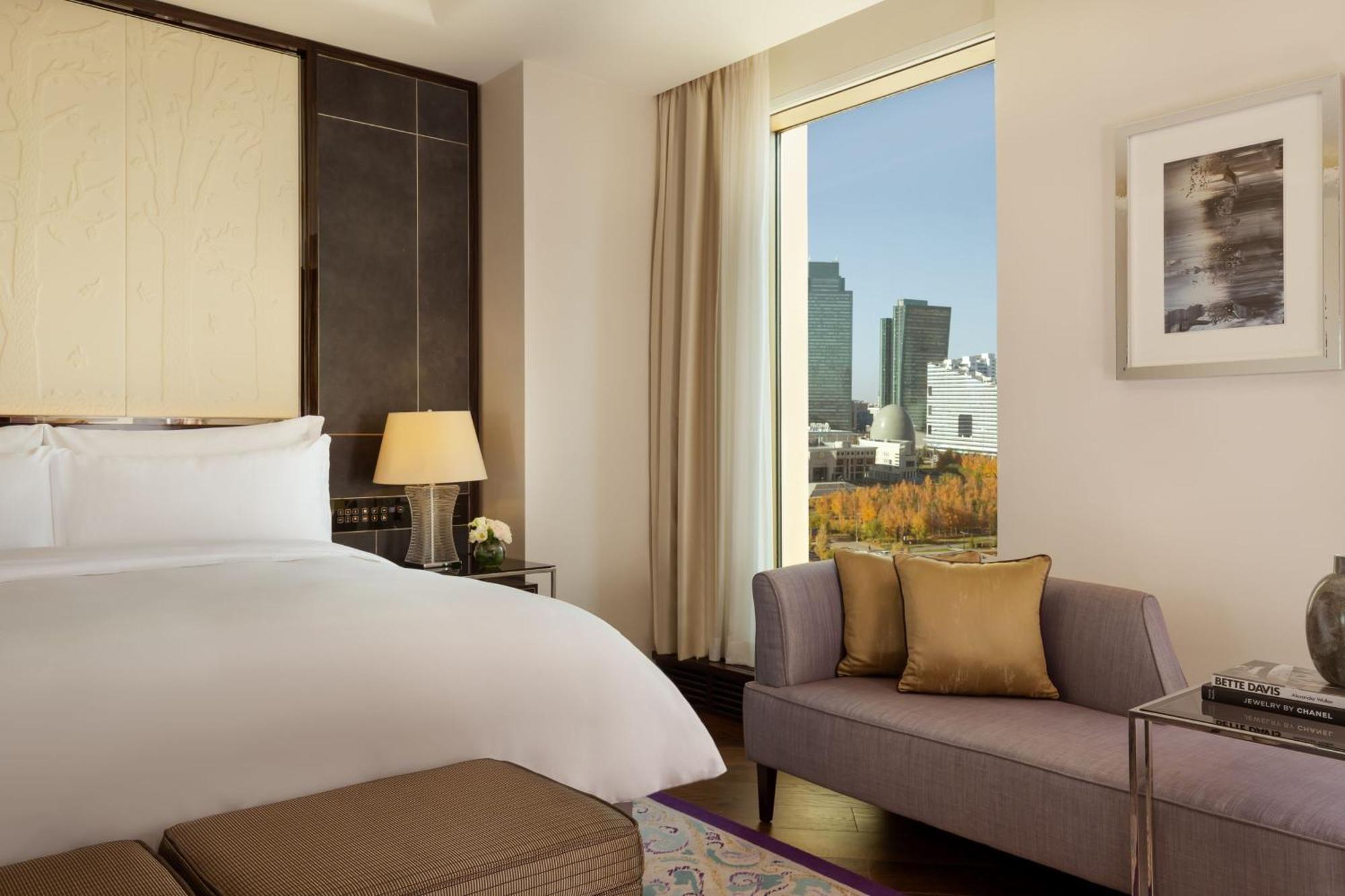 The Ritz-Carlton, Astana Hotell Exteriör bild