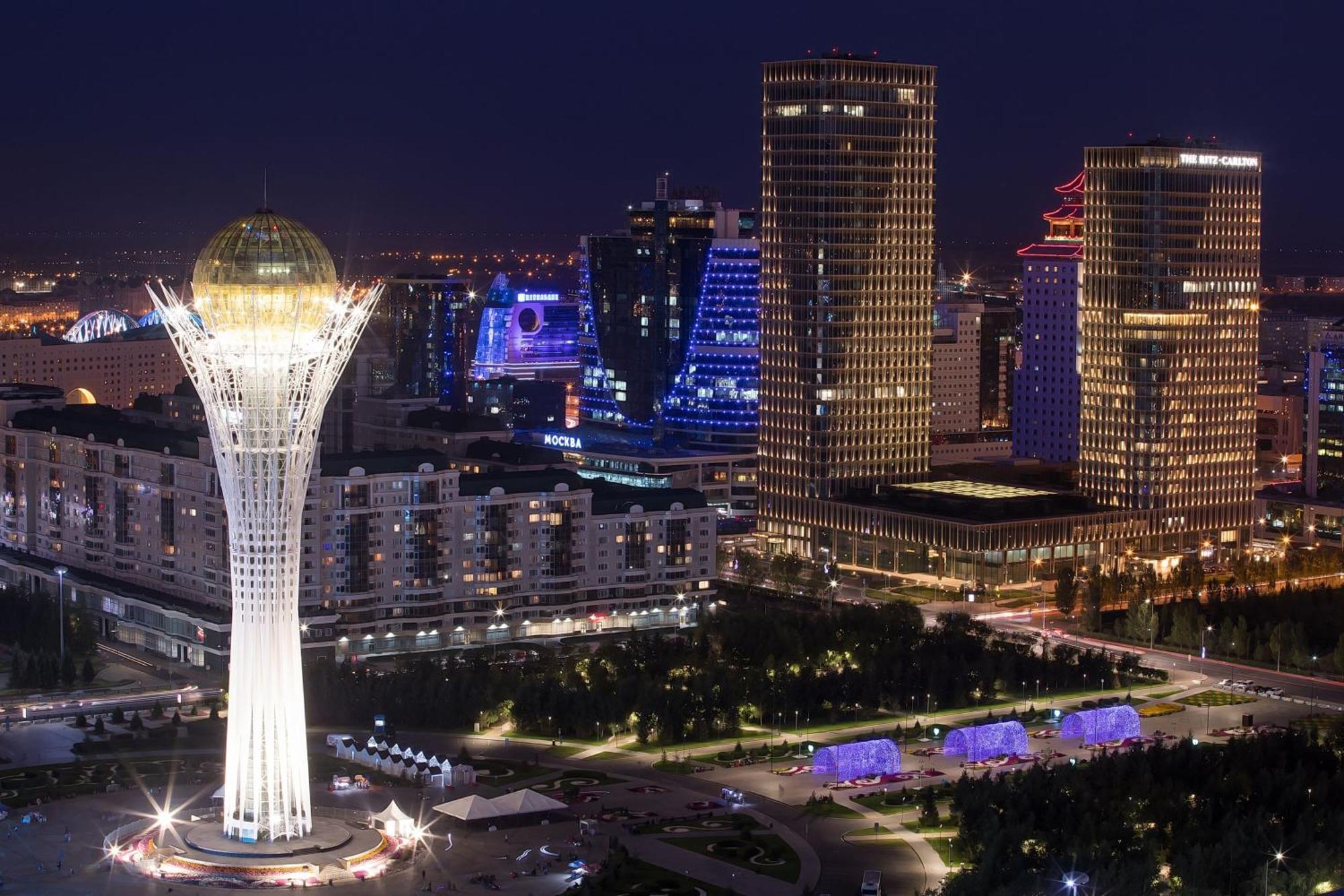 The Ritz-Carlton, Astana Hotell Exteriör bild