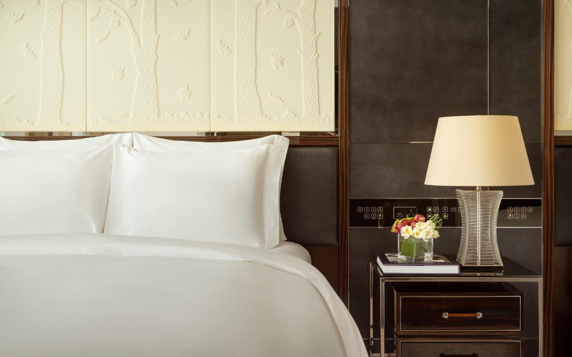 The Ritz-Carlton, Astana Hotell Exteriör bild