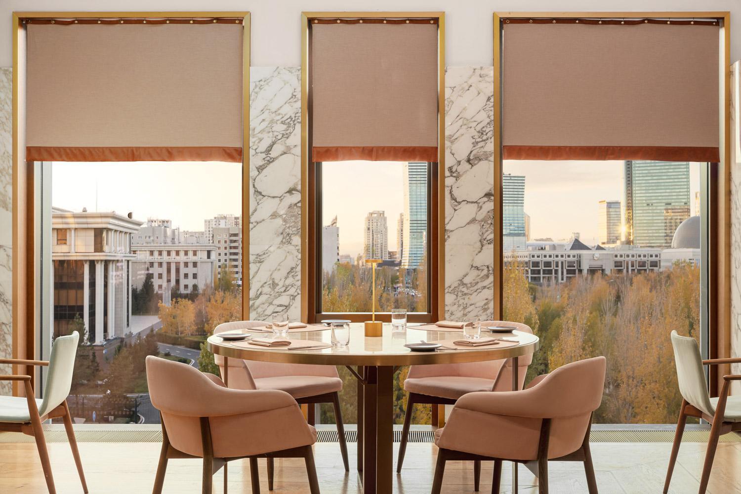 The Ritz-Carlton, Astana Hotell Exteriör bild