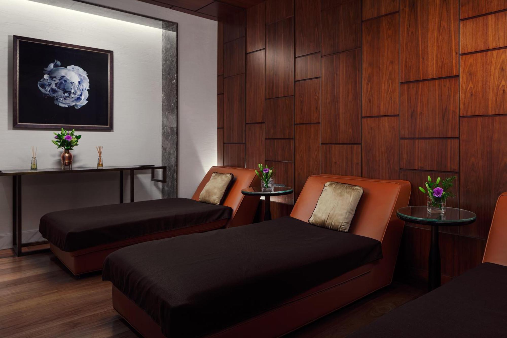 The Ritz-Carlton, Astana Hotell Exteriör bild