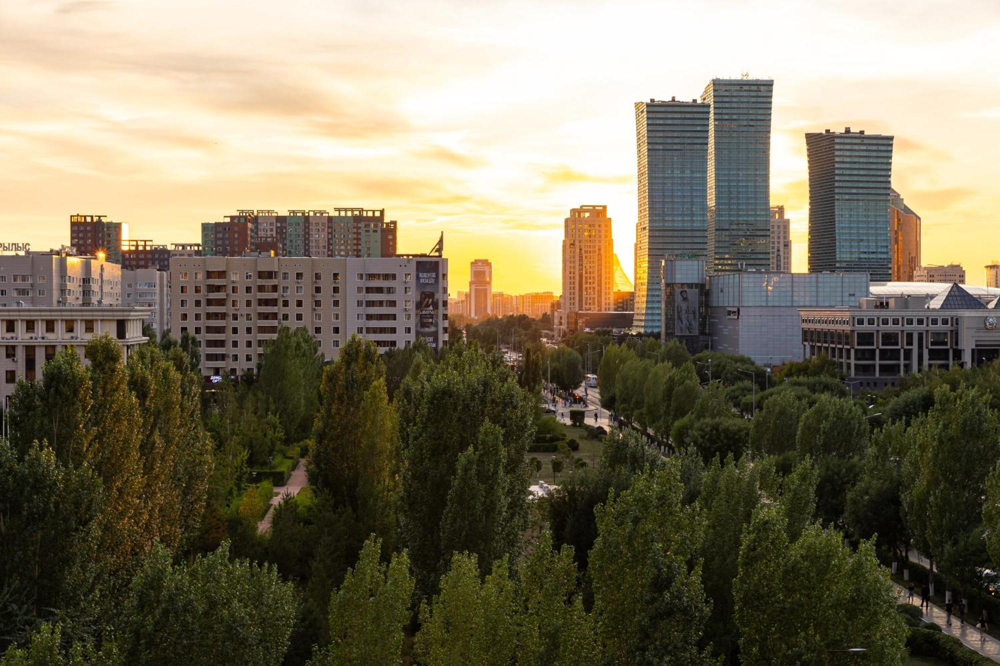 The Ritz-Carlton, Astana Hotell Exteriör bild