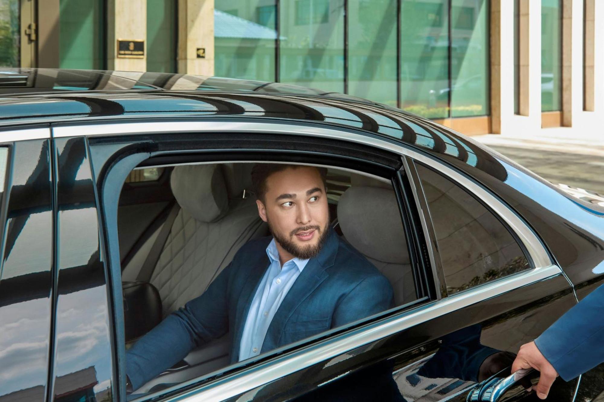 The Ritz-Carlton, Astana Hotell Exteriör bild